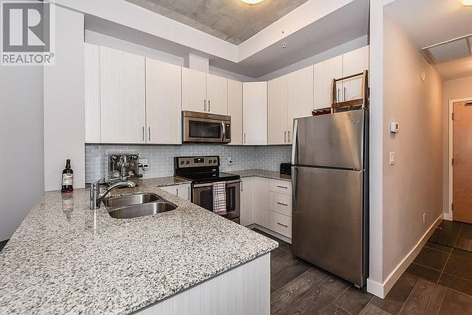 1st image of 1 Victoria St S #306