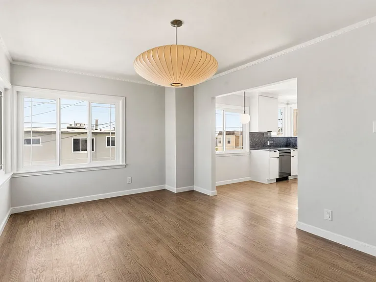 290 Holyoke St — Photo 26