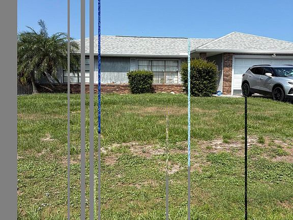 2nd image of 1126 SW Del Rio Boulevard