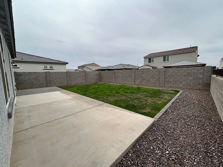 18023 W Soft Wind Dr — Photo 22