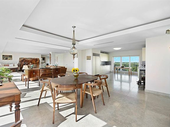 5th image of 770 NE 69th St #Penthouse 9e