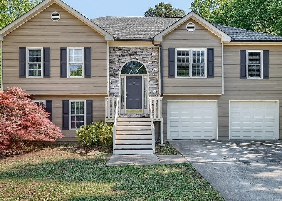 1st image of 2695 Wyndham Park Dr