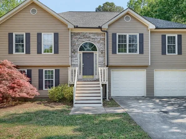 2695 Wyndham Park Dr, Buford, GA 30519