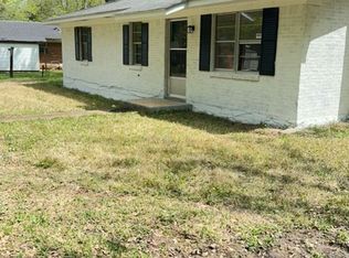 197 Village Ct, Fort Deposit, AL 36032