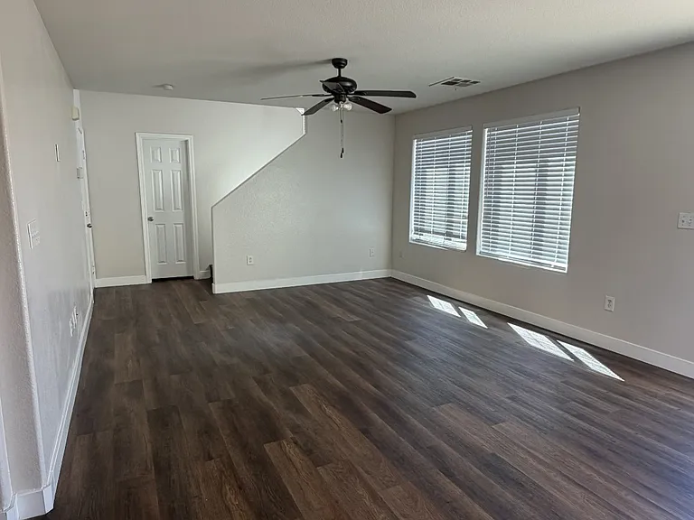 10011 McCauley Ranch Ave — Photo 9