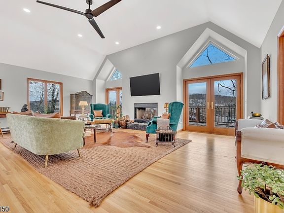 2nd image of 68 High Point Rd