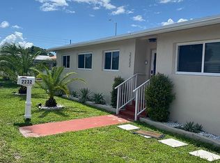2232 NW 171st Ter, Miami Gardens, FL 33056