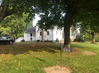 396 Town Line Rd, Lancaster, NY 14086