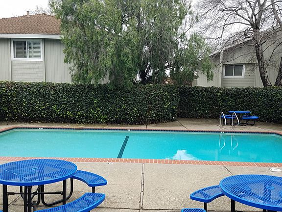 2nd image of 346 Caliente Dr