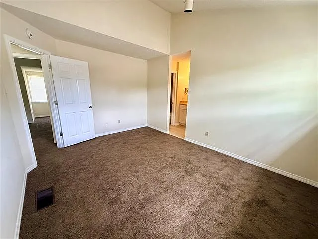 1507 Savannah Dr — Photo 16