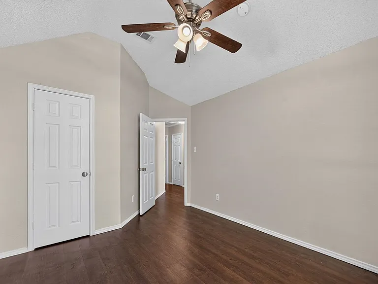 3960 Bexhill Dr — Photo 15