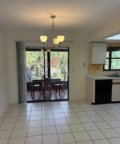 442 N Jefferson Ave — Photo 6