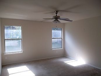 3rd image of 6685 Friendsway Dr