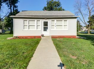 519 N Calhoun St, Tolono, IL 61880