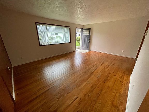 3rd image of 538 NE Anderson St #626