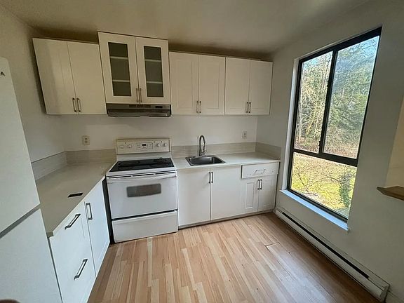 2nd image of 9131 Capella Dr #3