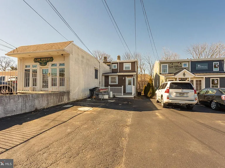 809 N Providence Rd — Photo 13
