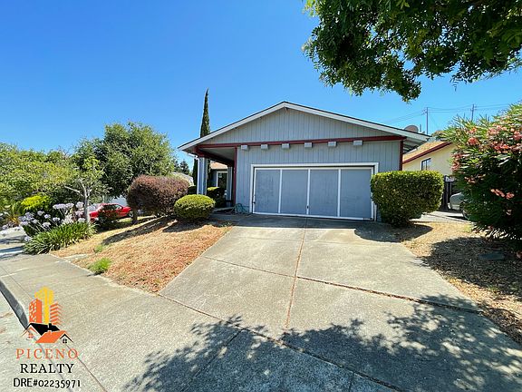 2nd image of 751 La Canyada Dr