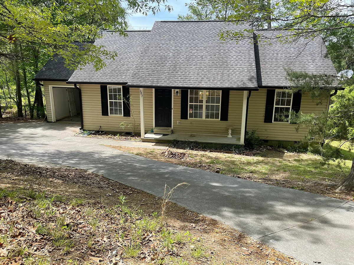 Building Photo - 287 Lavista Dr SW