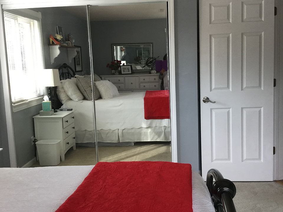 Lovely upscale condo