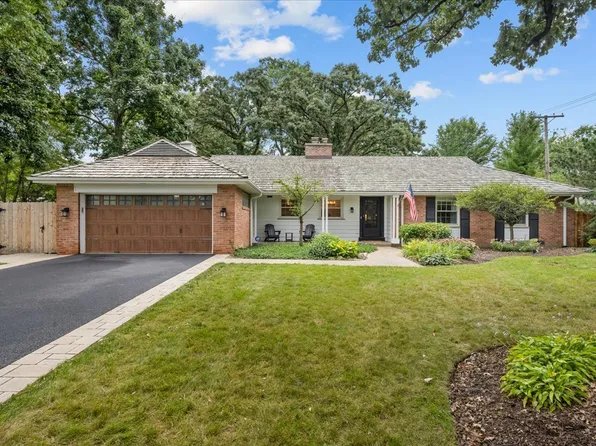 975 Inverlieth Ter, Lake Forest, IL 60045