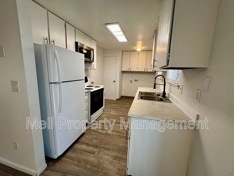 1821 SE Mason St #B — Photo 2