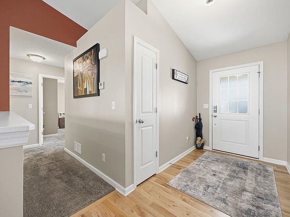 4th image of 130 E Gailen Ln