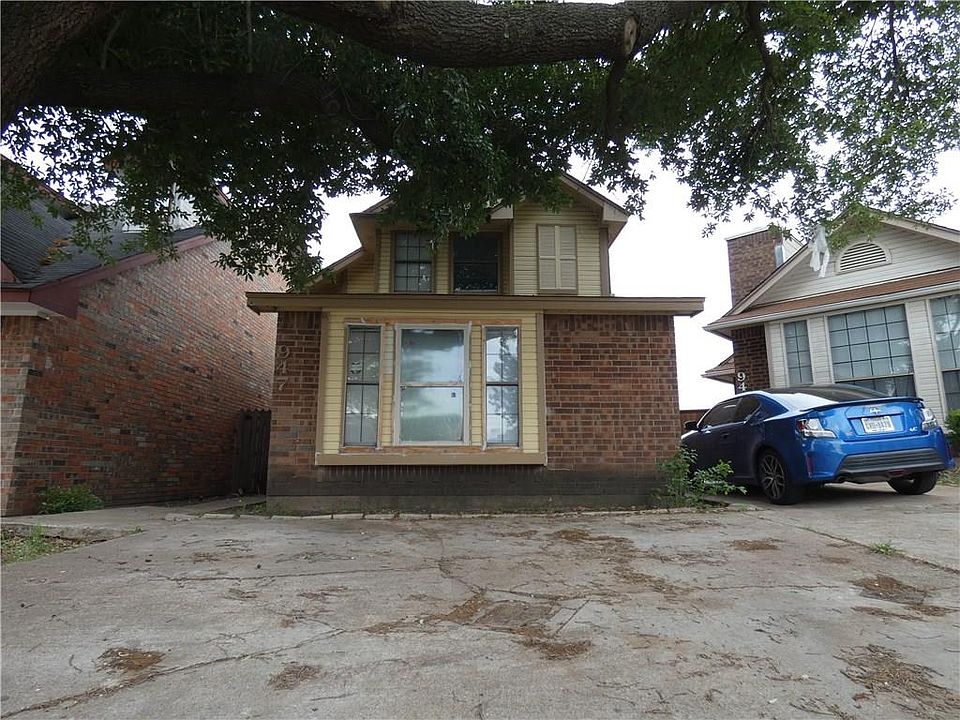 1st image of 947 Fairbanks Cir