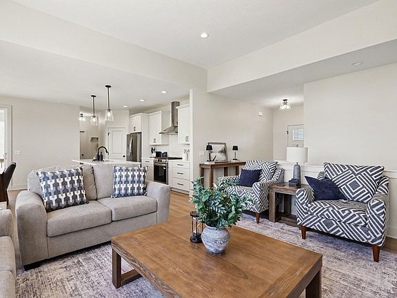 5th image of 9585 Fields Dr #1
