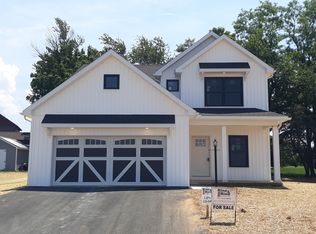 2002 Jelena Rd, Shippensburg, PA 17257