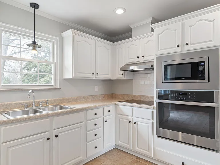 513 Meadowlark Ln — Photo 14
