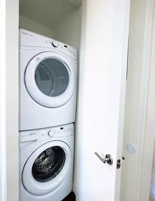 Rented by Ledvech Group | media 5