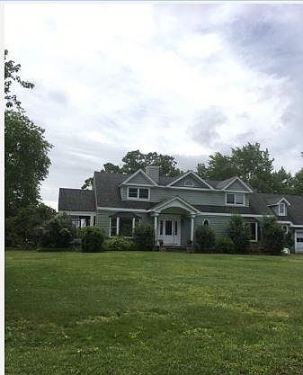 1st image of 48 Twin River Dr