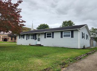 208 W Main St, Paden City, WV 26159
