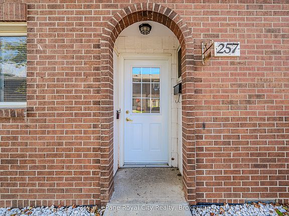 3rd image of 31 Greengate Rd #257