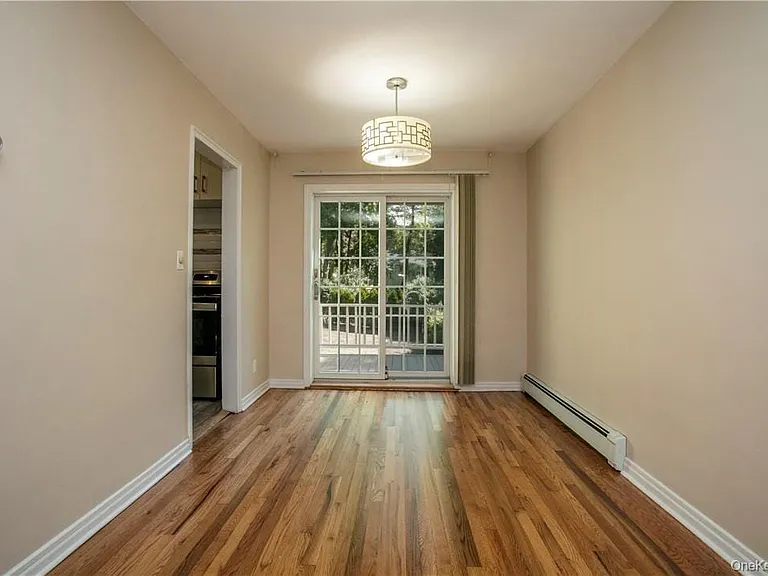8 Elkan Rd — Photo 7