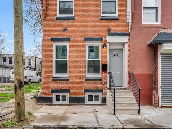 2nd image of 1903 N Taylor St