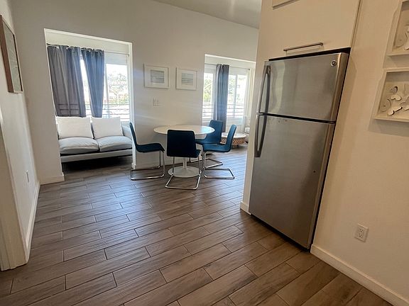 5th image of 1647 Ocean Front Walk APT 15