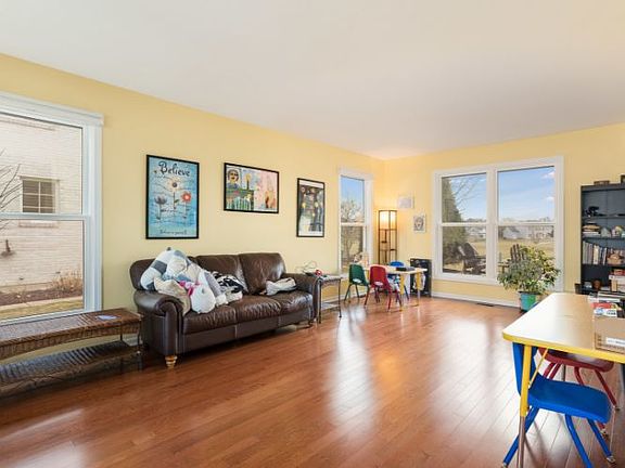 5th image of 1507 Pinehurst Dr