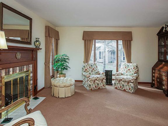 4th image of 844 Saddlewood Dr