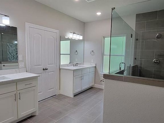 5th image of 1716 Rollingwood Dr