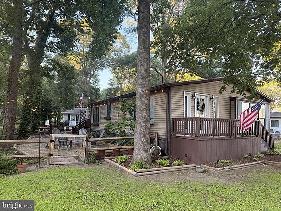 3rd image of 34403 Honeyspot Rd