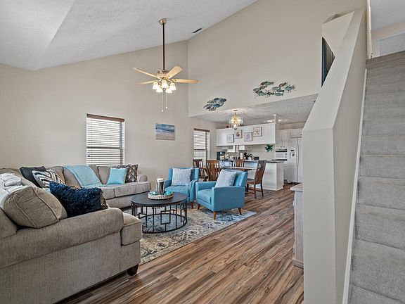 3rd image of 142 Seagrass Way