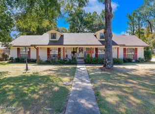 8102 Dogwood Trl, Haughton, LA 71037