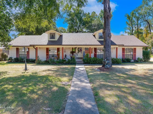 8102 Dogwood Trl, Haughton, LA 71037