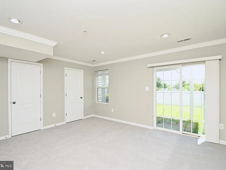 11177 Southport Pl — Photo 36