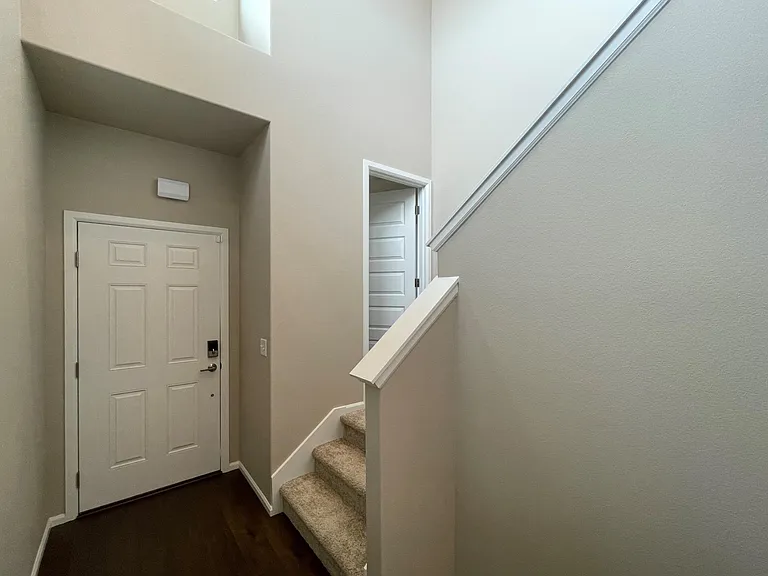 1037 Timberline Ave — Photo 8