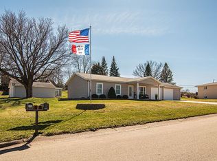 10012 Ginger Rdg, Dubuque, IA 52001