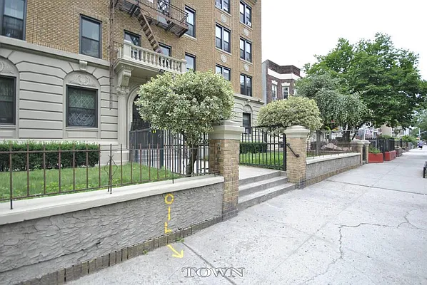 Rented by Town Residential | media 20