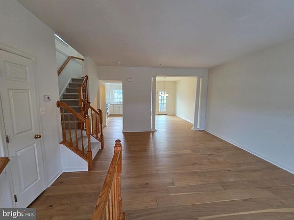 4th image of 13000 Rosebay Dr #1706